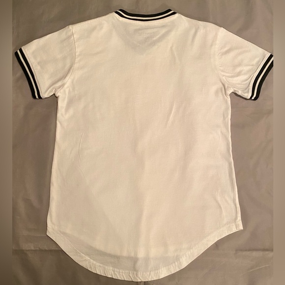 Boys Evolution In Design V-Neck T-shirt - Picture 3 of 3